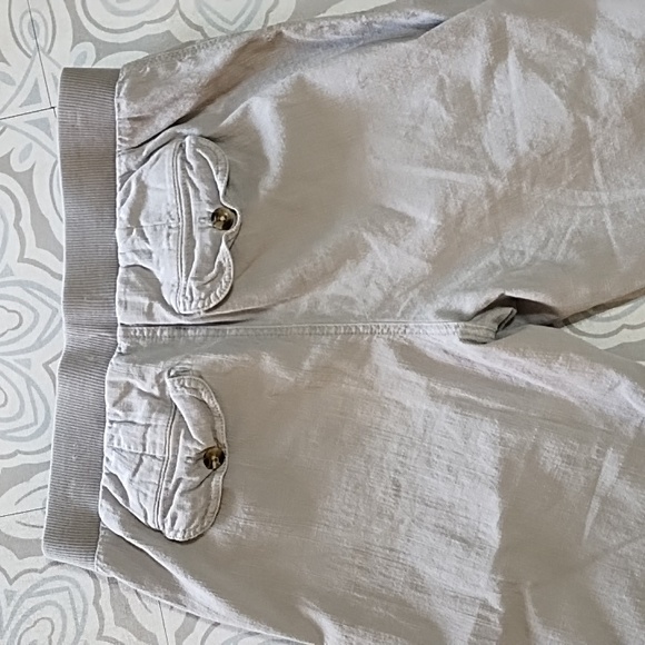 Womens Tan cropped pants crop short pants neutral tan M 6/8 elastic wais… - Picture 6 of 6